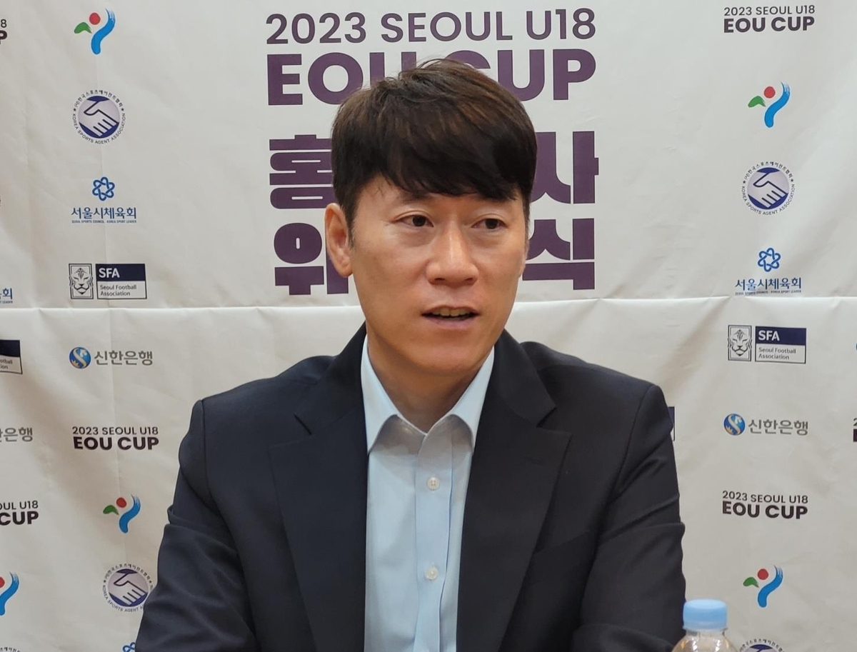 Former U-20 National Team coach Kim Eun-joong named Seoul EOU Cup soccer ambassador